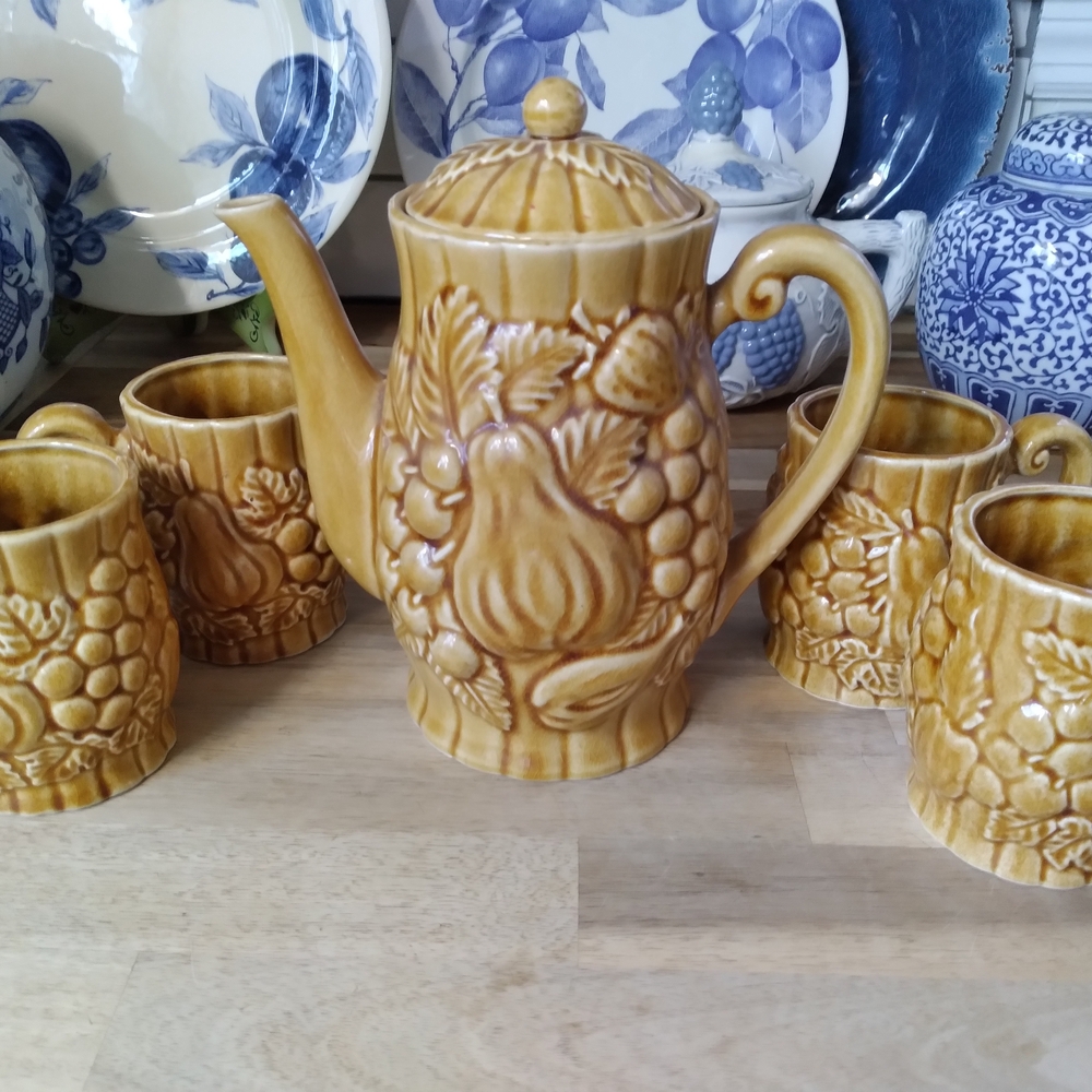 Vintage Ceramic Teapot and Mug Set in Mustard Yellow